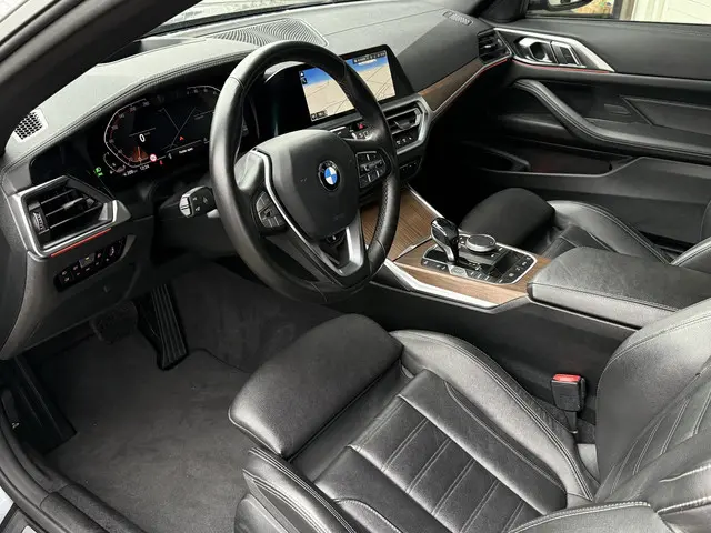 BMW 4 Serie Cabrio 420i High Executive 2021 Benzine 4