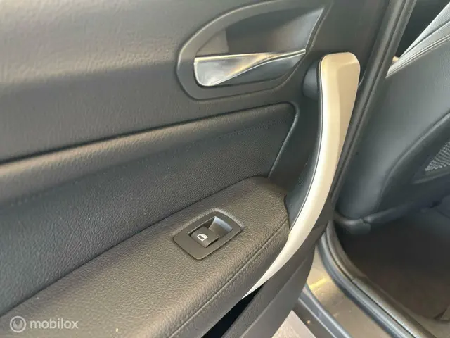 BMW 1 Serie 118i 2019 Benzine 18