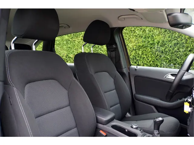 Mercedes-Benz B-Klasse B 180 Ambition 2014 Benzine 25