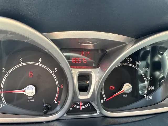 Ford Fiesta 1.25 Titanium 2012 Benzine 25