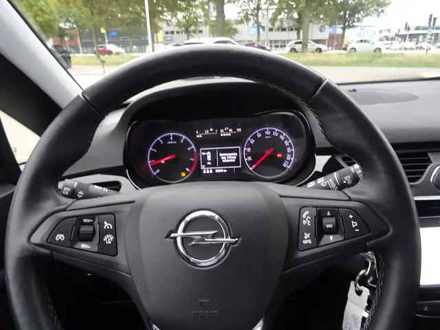 Opel Corsa 1.0 Turbo 120 Jaar Edition 2019 Benzine 34