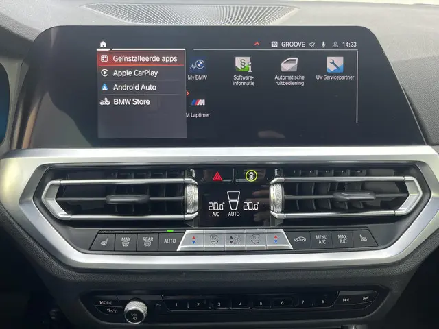 BMW 4 Serie Cabrio 420i High Executive 2021 Benzine 84