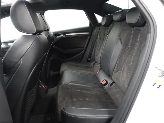 Audi A3 Limousine 1.4 TFSI S-line Aut- 2016 Benzine 29