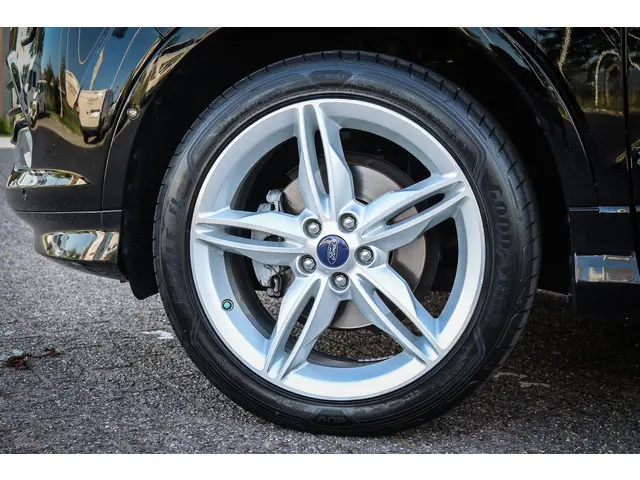 Ford Kuga 1.5 Titanium Styling Pack 2016 Benzine 17