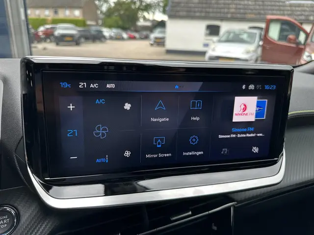 Peugeot 2008 1.2 Hybrid 145 GT 2025 Hybride Benzine 13