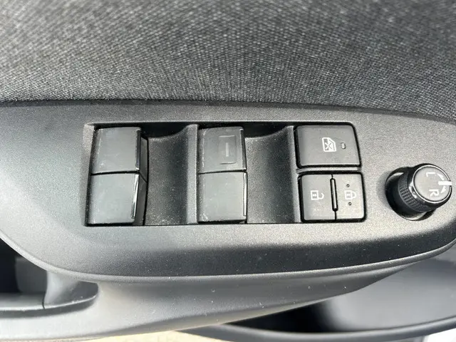 Toyota Yaris Cross 1.5 VVT-I Active 2022 Benzine 9