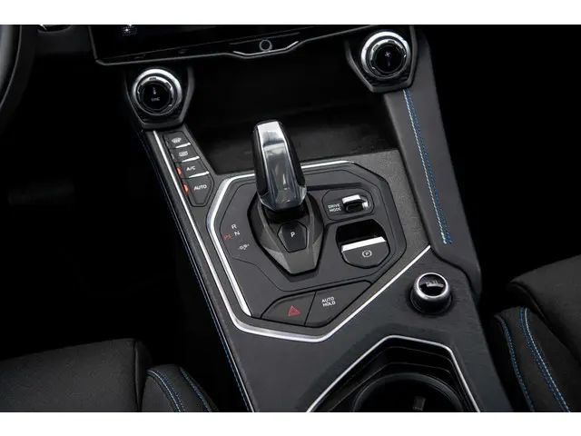 Lynk & Co 01 1.5 2022 Hybride Benzine 15