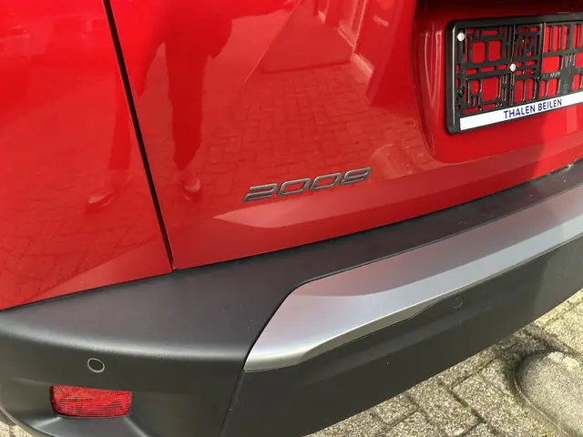 Peugeot 2008 1.2 Turbo 100PK Allure 2024 Benzine 21
