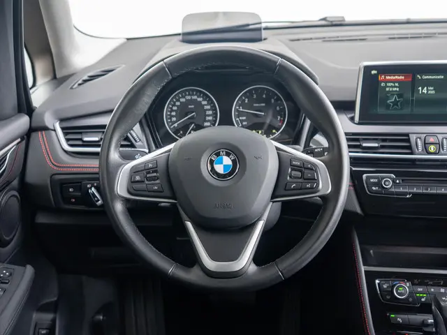 BMW 2 Serie Active Tourer 220i 2018 Benzine 8