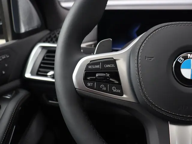 BMW X7 xDrive40i 2025 Benzine 26