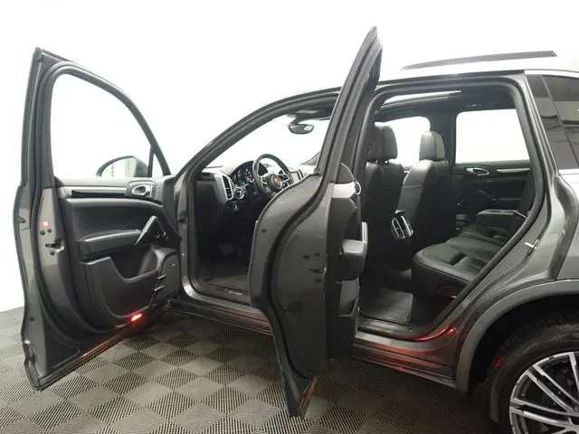 Porsche Cayenne 3.6 S Sport Chrono 300pk Aut- 2016 Benzine 38