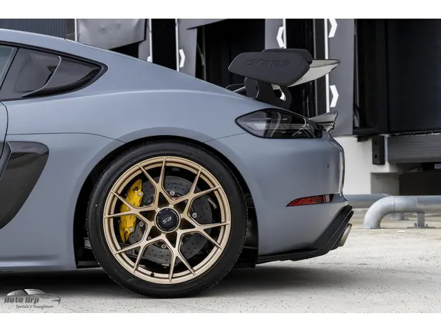 Porsche 718 GT4 RS 2022 Benzine 13