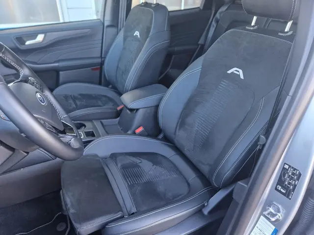 Ford Kuga 2.5 PHEV Active X 2025 Hybride Benzine 7