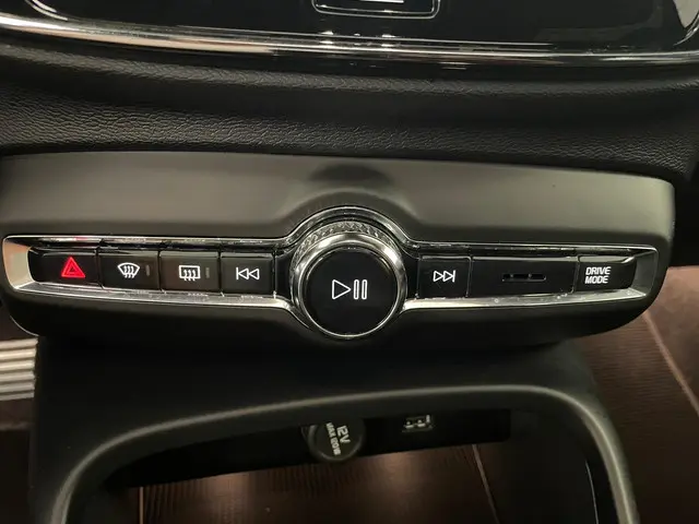 Volvo XC40 1.5 T4 Recharge R-Design 2022 Hybride Benzine 24