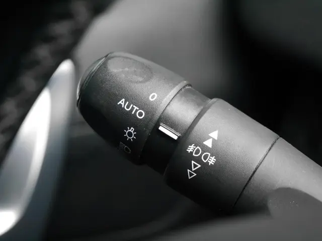 Peugeot 2008 1.2 PureTech Allure 2018 Benzine 15