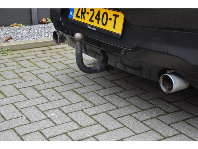 BMW X2 sDrive20i High Executive 2018 Benzine 18