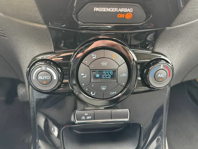 Ford Fiesta 1.0 EcoBoost Titanium 2014 Benzine 14