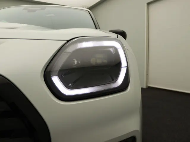 MINI Countryman C 2025 Benzine 6