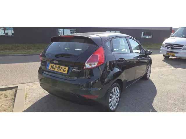 Ford Fiesta 1.0 EcoBoost Titanium 2016 Benzine 6