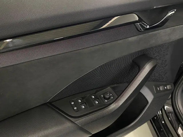 Škoda Octavia RS iV 2021 Hybride Benzine 19