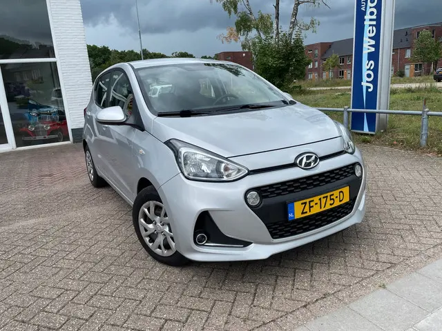 Hyundai i10 1.0i Comfort 2019 Benzine 2