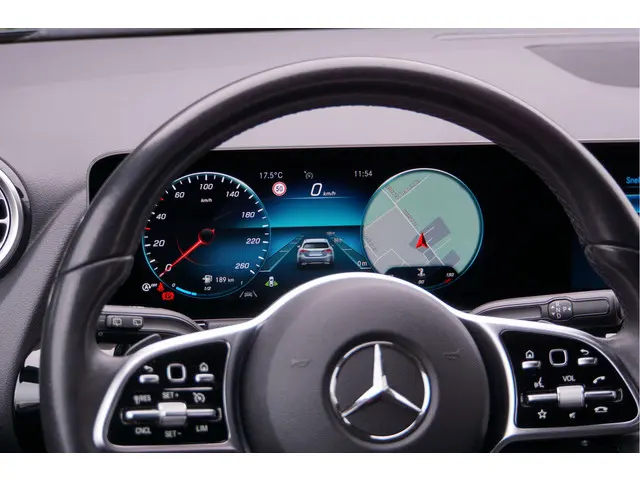 Mercedes-Benz B-Klasse B 200 2019 Benzine 29
