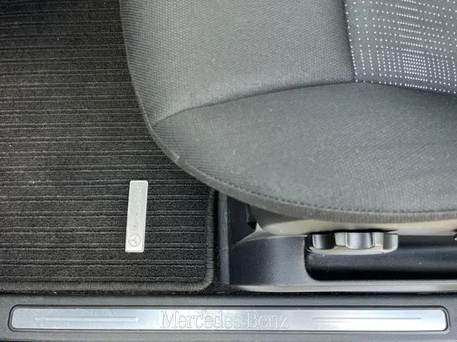 Mercedes-Benz A-Klasse 160 Business Class 2012 Benzine 17