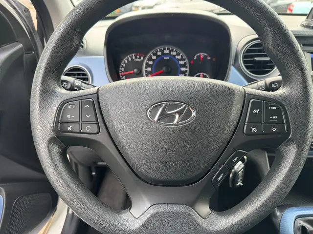 Hyundai i10 1.0i i-Motion Comfort 2016 Benzine 15