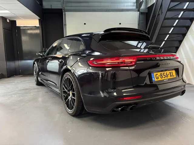 Porsche Panamera 2.9 4 E-Hybrid 2018 Hybride Benzine 2