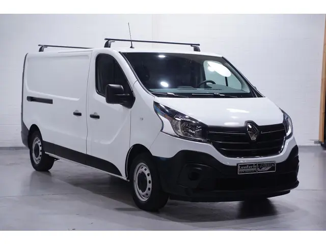 Renault Trafic 2.0 dCi 120pk L2H1 Airco, 2021 Diesel 2