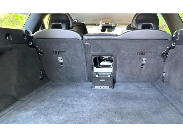 Volvo V90 2.0 T4 2019 YOUR CLASSIC CAR-SOLD. 2019 Benzine 16