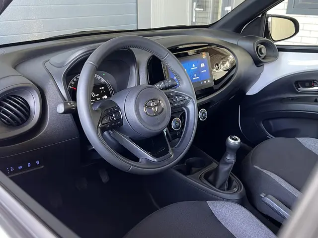 Toyota Aygo X 1.0 VVT-i MT Business 2024 Benzine 7