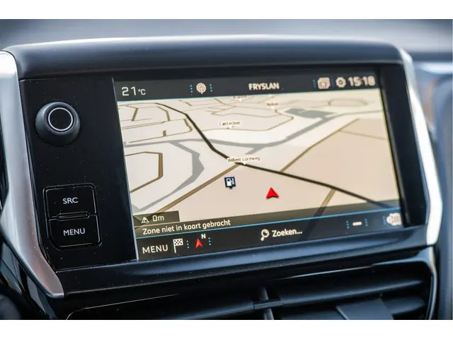 Peugeot 2008 1.2 PureTech Allure 2019 Benzine 31