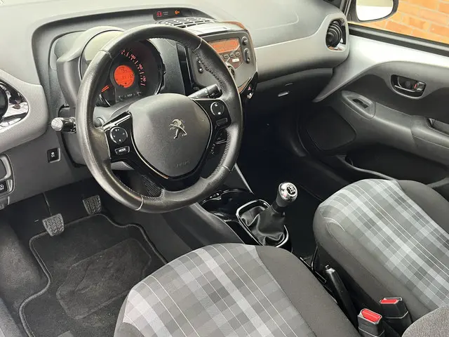 Peugeot 108 3