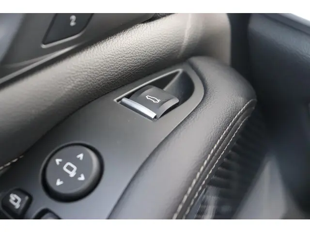 BMW X5 xDrive45e High Executive 2022 Hybride Benzine 40