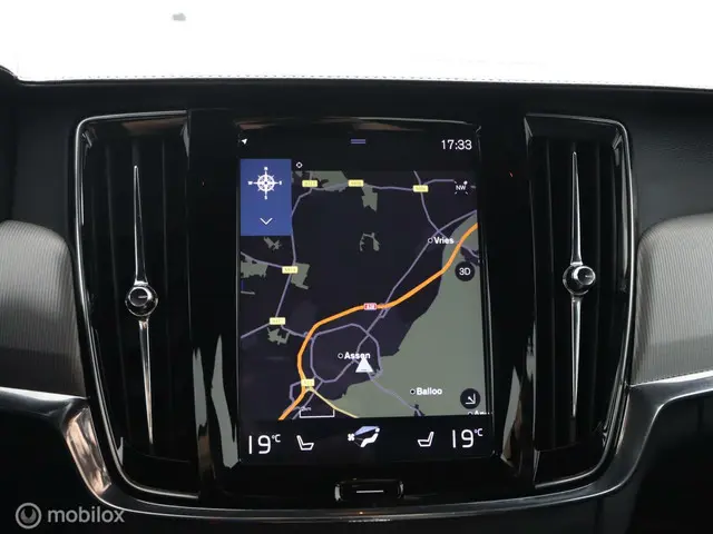Volvo V90 2.0 T4 R-Design | ACC | PILOT | LEER | 2019 Benzine 61