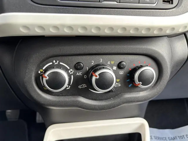 Renault Twingo SCe Collection 2017 Benzine 15