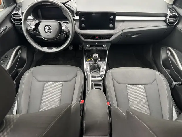 Škoda Fabia 1.0 TSI Business Edition 2022 Benzine 16