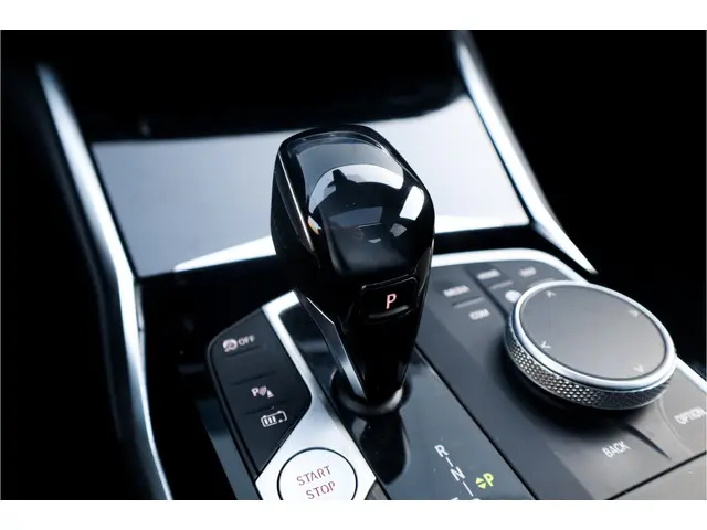 BMW 3 Serie 330e High Ex M-Sport 2020 Hybride Benzine 29