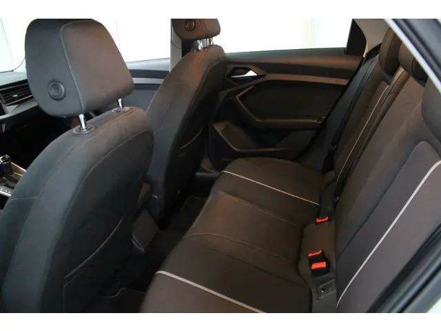 Audi A1 citycarver 30 TFSI Epic Automaat 2020 Benzine 10