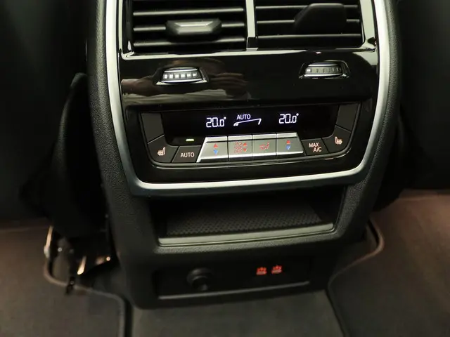 BMW X5 xDrive50e 2025 Hybride Benzine 25