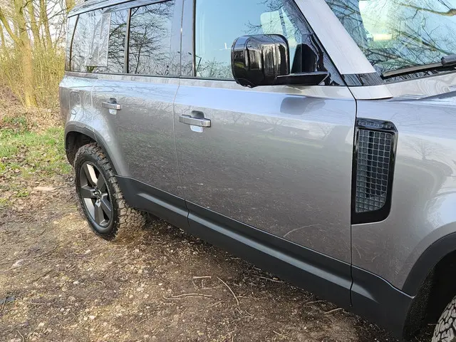 Land Rover Defender 110 2.0 P400e 2021 Hybride Benzine 8
