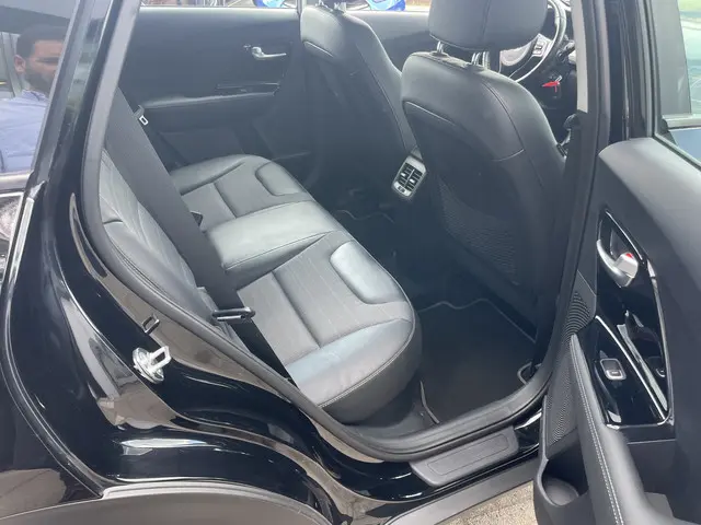 Kia Niro 1.6 GDi Hybrid DynamicLine 2018 Hybride Benzine 8
