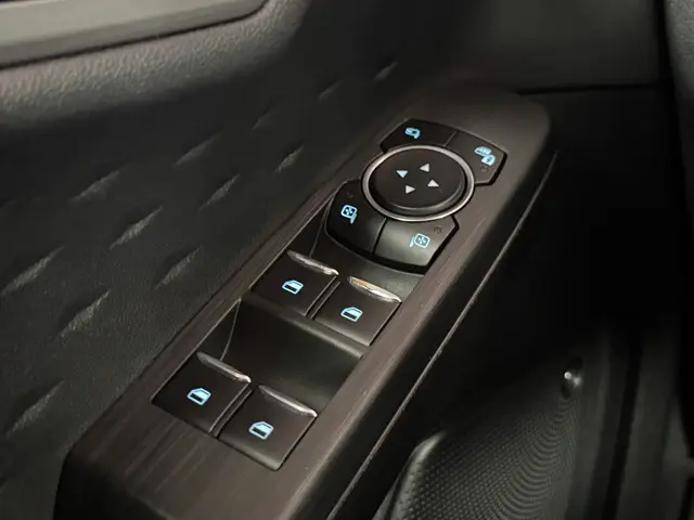 Ford Kuga 2.5 PHEV Titanium X 2021 Hybride Benzine 29