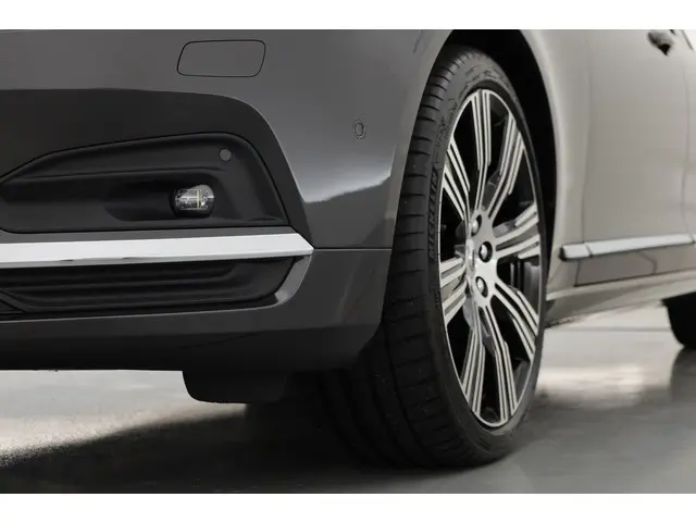 Volvo V90 B4 Ultimate Bright 197pk 2023 Diesel 34
