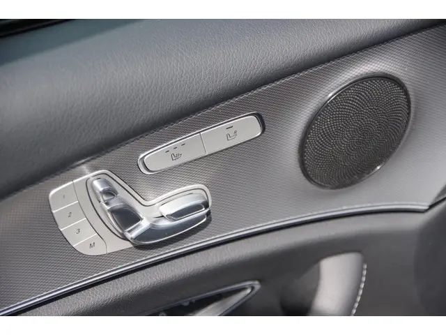 Mercedes-Benz E-Klasse 200 Prestige 2017 Benzine 11