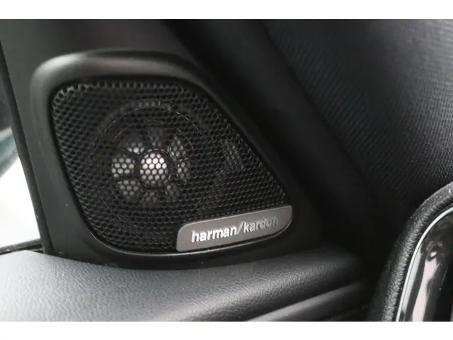 MINI Countryman Cooper S E ALL4 2021 Hybride Benzine 32
