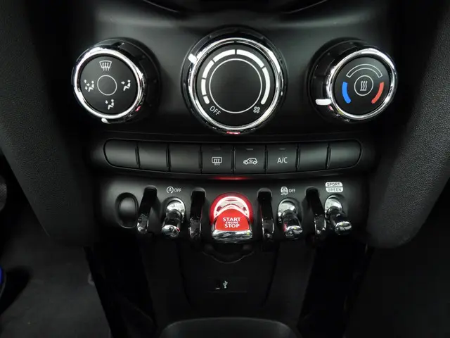MINI 5-Deurs 1.5 One 2021 Benzine 14