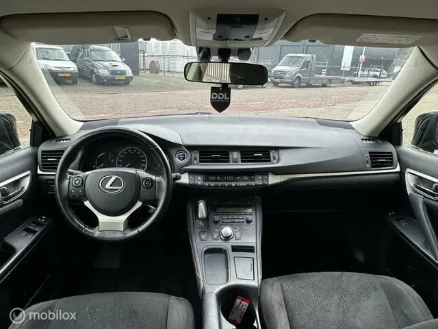 Lexus CT 200h AUTOMAAT, NETTE STAAT 2015 Hybride Benzine 11