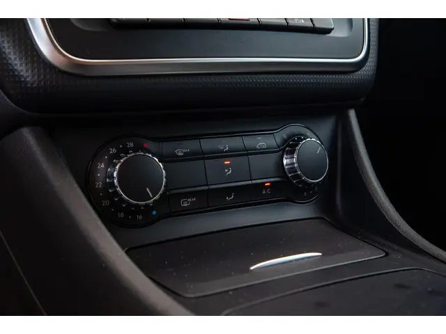 Mercedes-Benz A-Klasse 180 Ambition 2013 Benzine 16